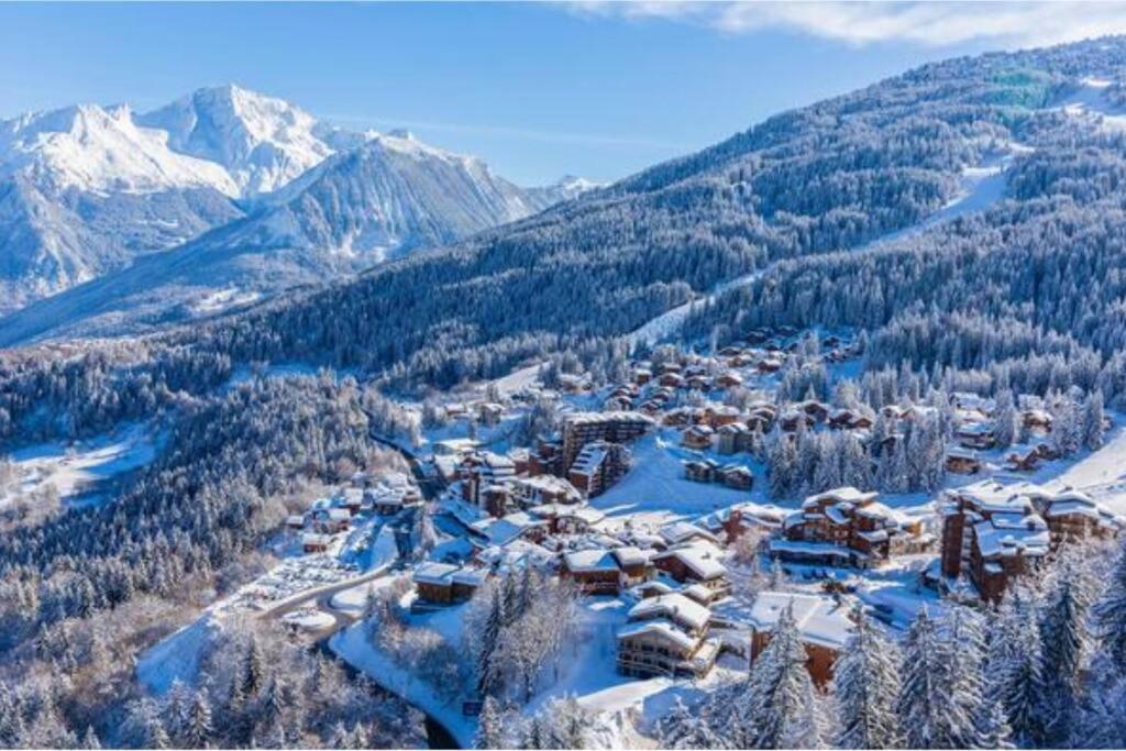 200M Ski Slopes - Chalet Manora - Courchevel La Tania Exterior foto